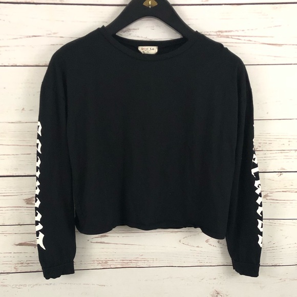 Women’s Reckless Love in Paris top - Picture 3 of 5